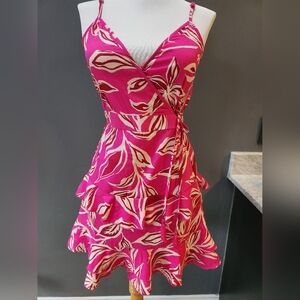 Band of the free fuschia ruffle hem dress size xs